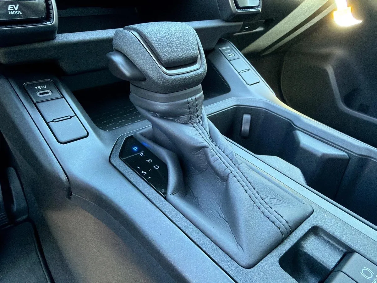2026 Toyota RAV4 LE thumbnail 30