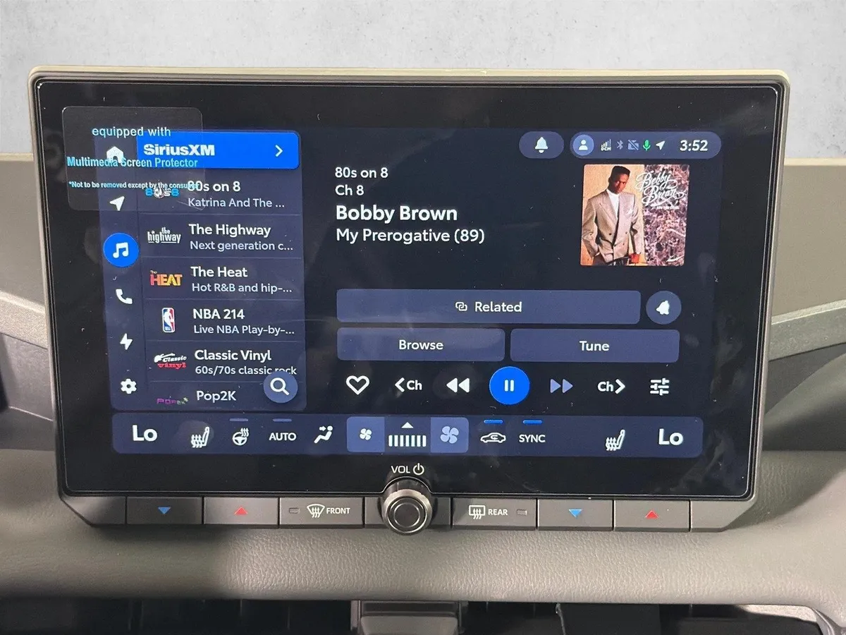 2026 Toyota RAV4 Plug-In Hybrid SE thumbnail 28