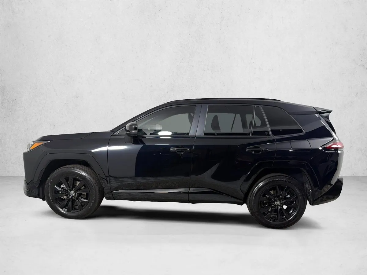 2026 Toyota RAV4 Plug-In Hybrid SE thumbnail 6