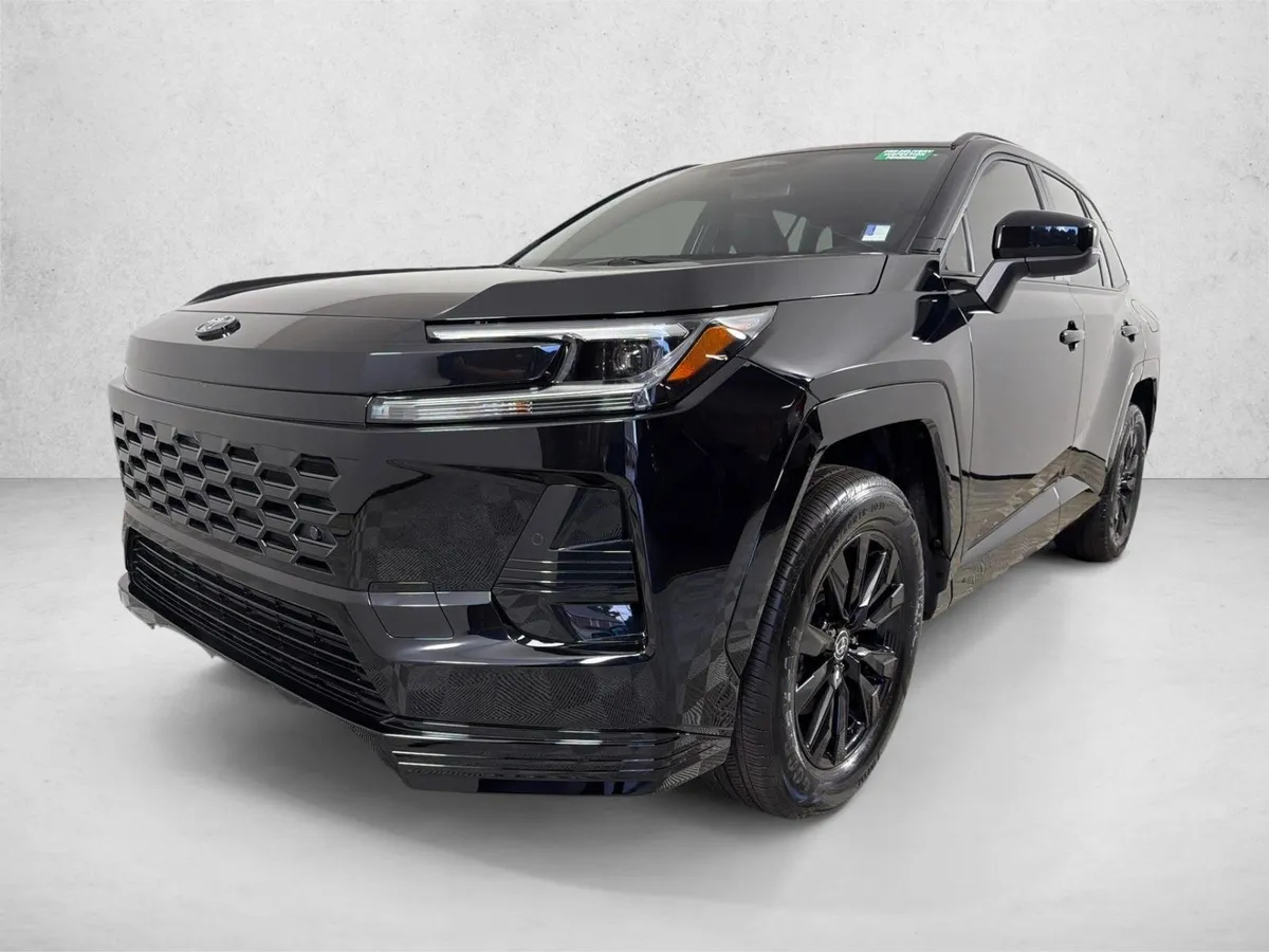 2026 Toyota RAV4 Plug-In Hybrid SE thumbnail 7