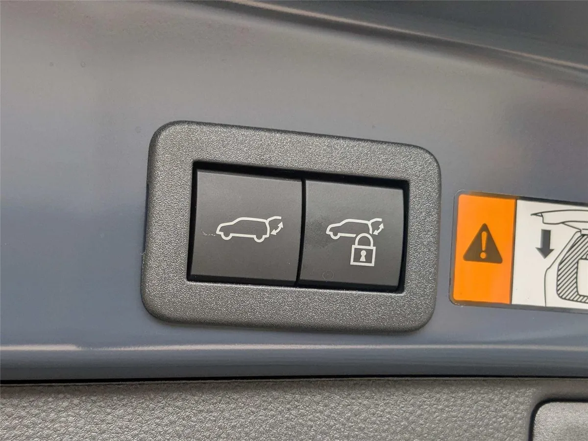 2026 Toyota RAV4 Woodland thumbnail 54