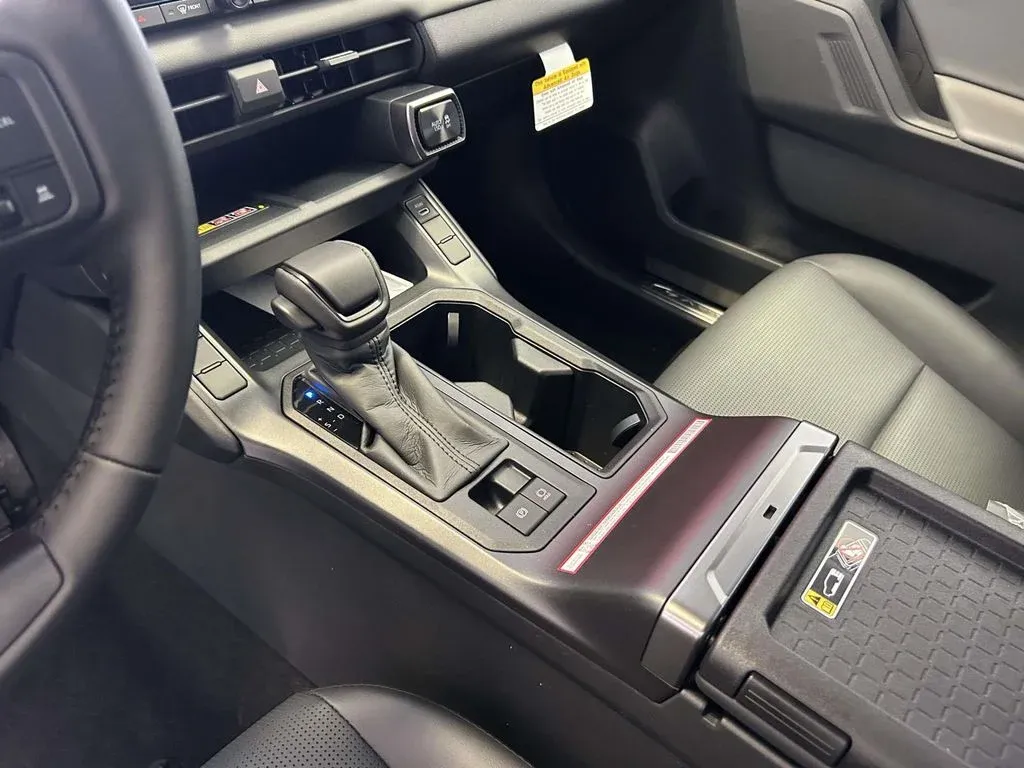 2026 Toyota RAV4 XLE Premium thumbnail 19