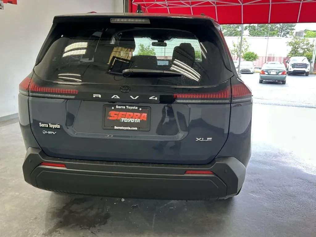 2026 Toyota RAV4 XLE Premium thumbnail 4