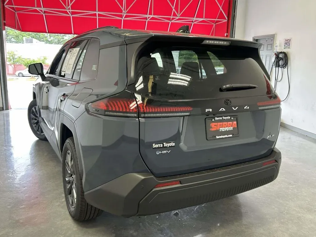 2026 Toyota RAV4 XLE Premium thumbnail 5