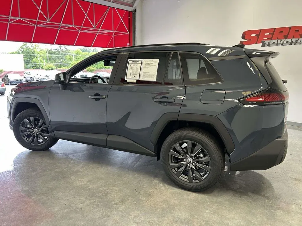 2026 Toyota RAV4 XLE Premium thumbnail 6
