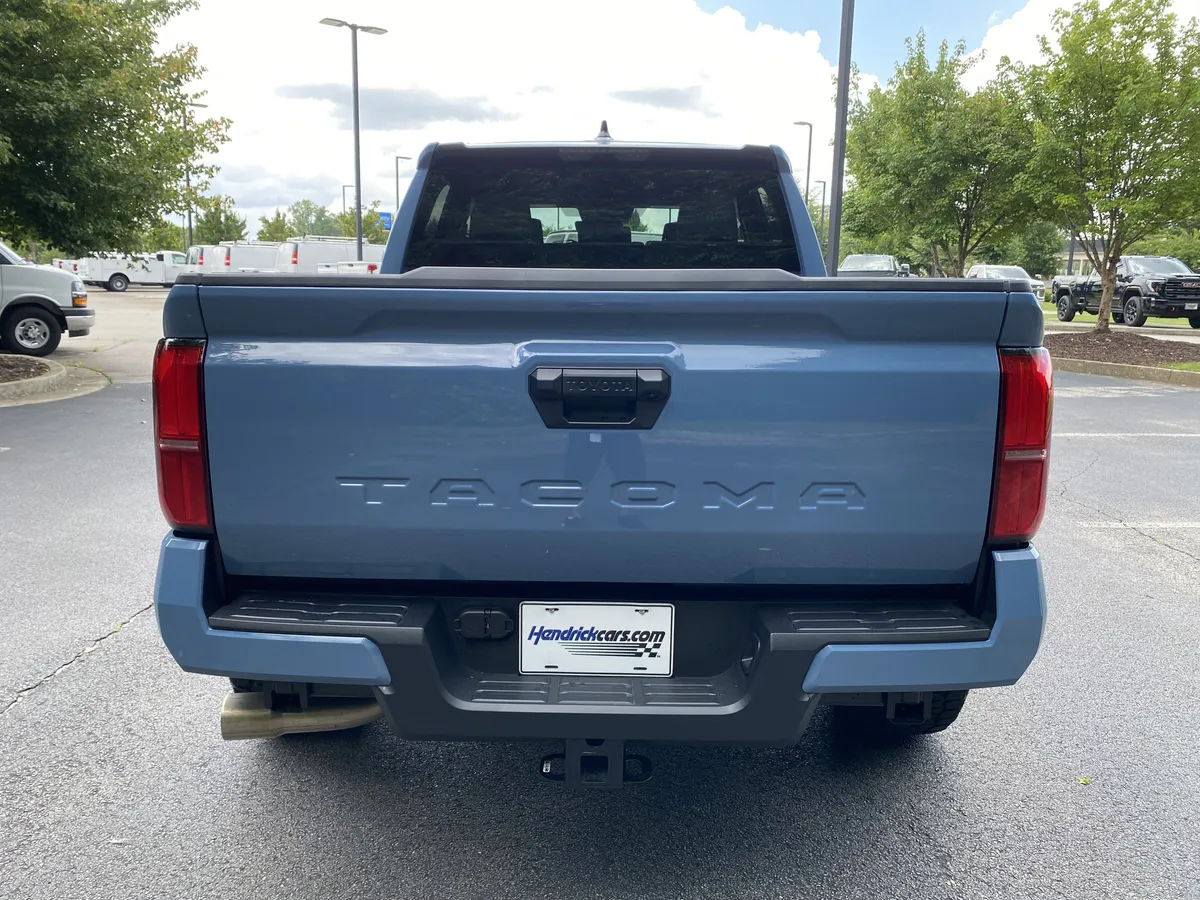 2026 Toyota Tacoma 2WD SR5 thumbnail 7