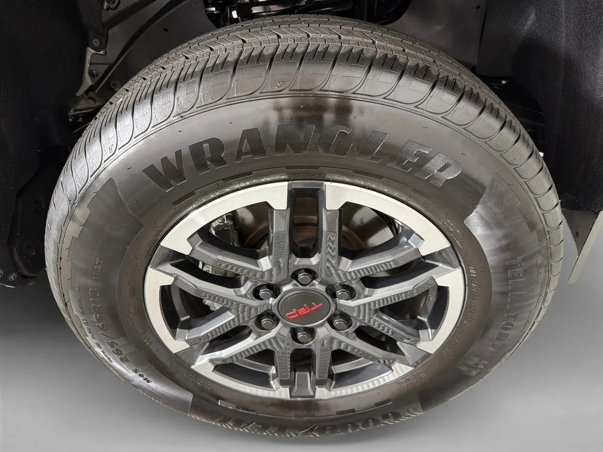 2026 Toyota Tacoma 4WD TRD Sport thumbnail 12