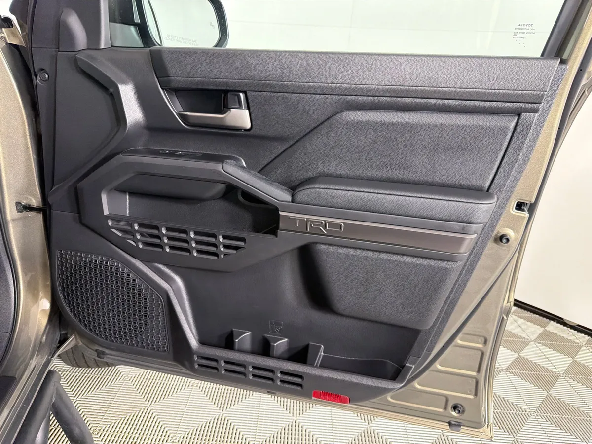 2026 Toyota Tacoma 4WD TRD Sport thumbnail 14