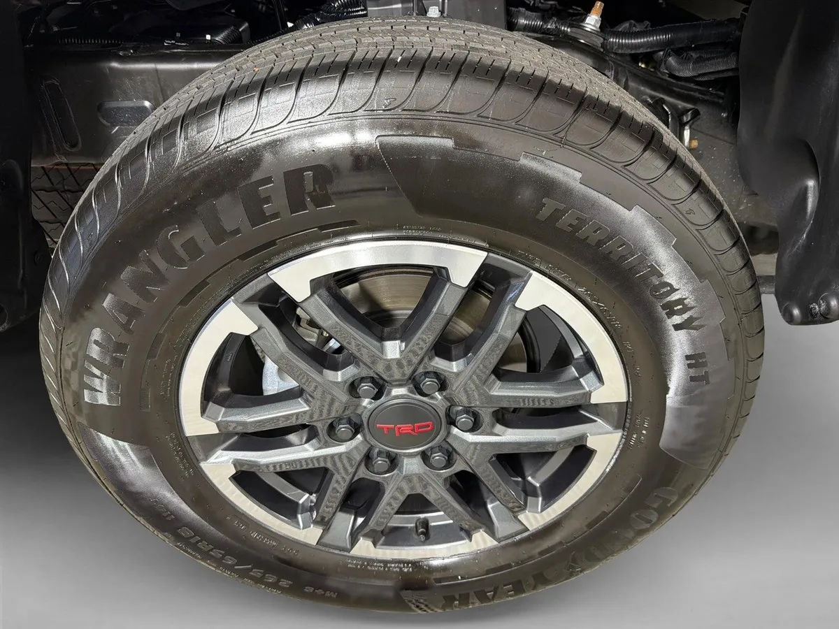2026 Toyota Tacoma 4WD TRD Sport thumbnail 17