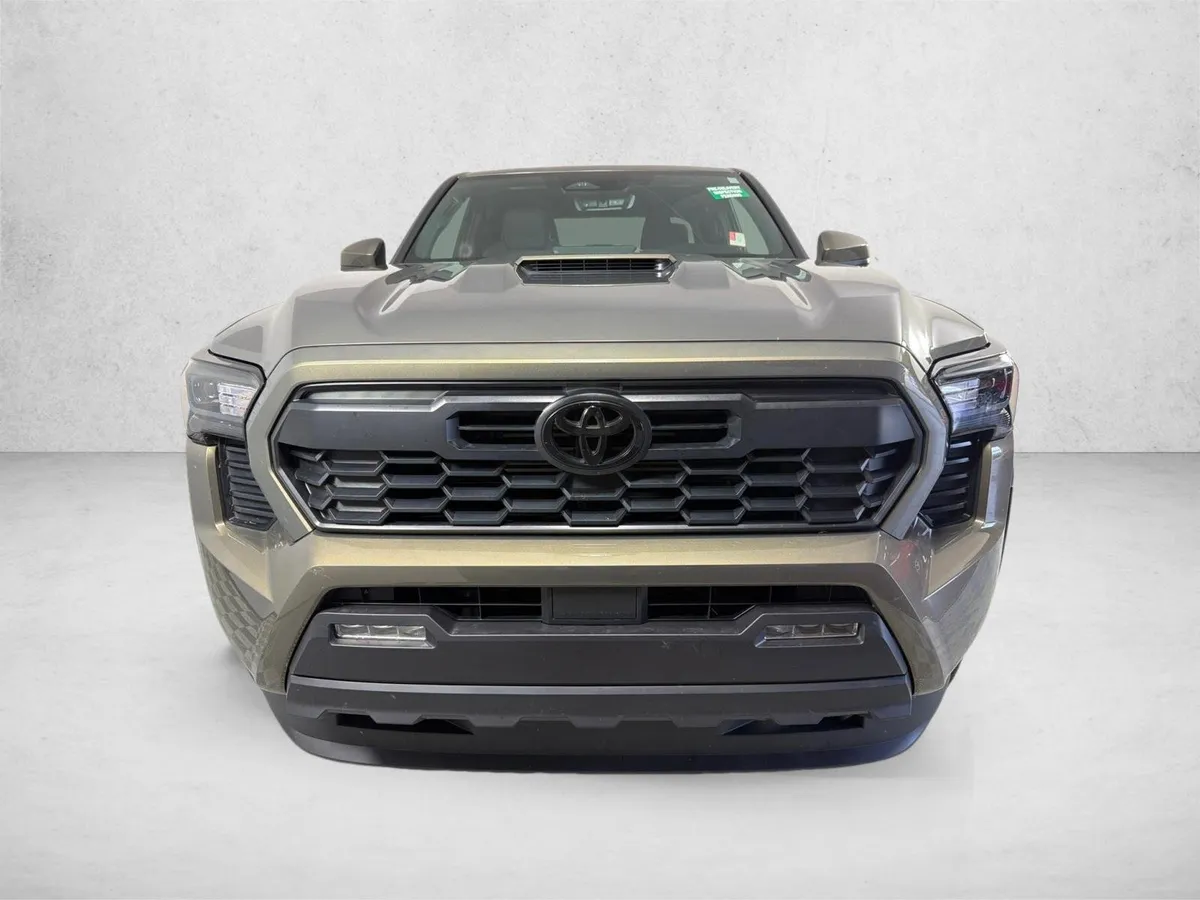 2026 Toyota Tacoma 4WD TRD Sport thumbnail 8