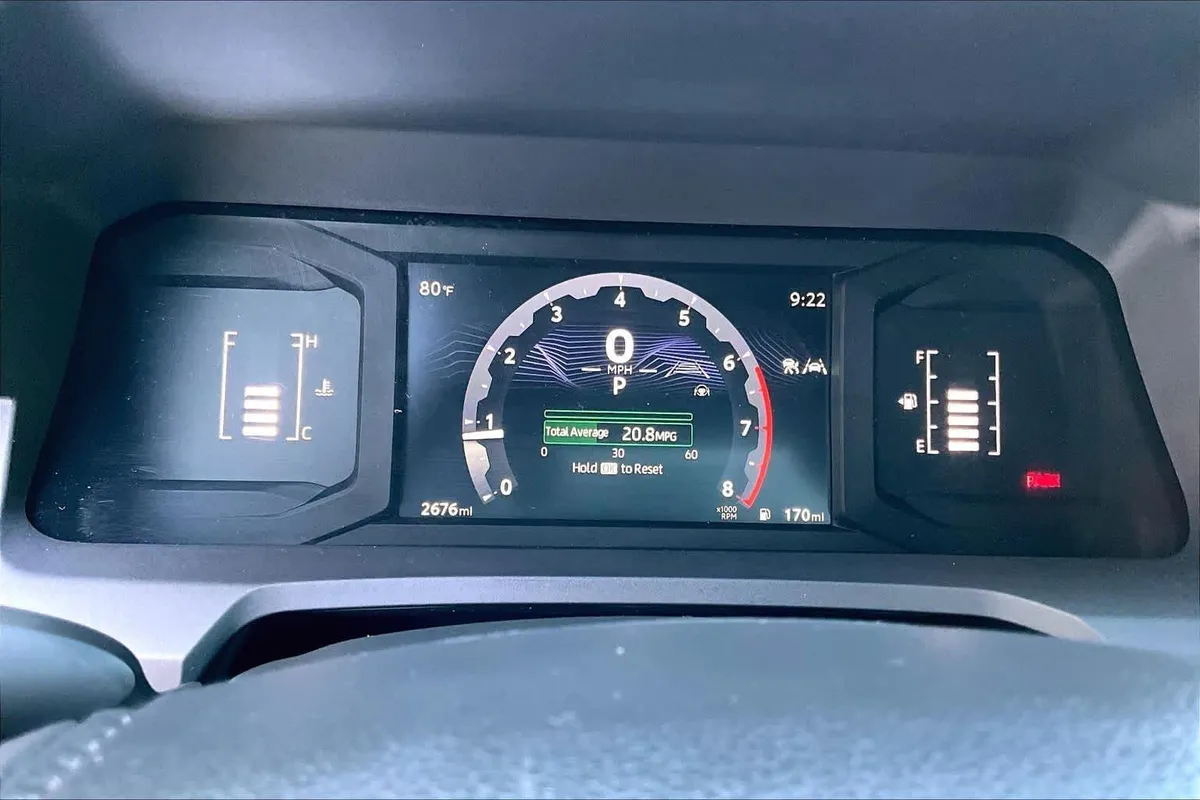 2026 Toyota Tacoma SR5 thumbnail 25