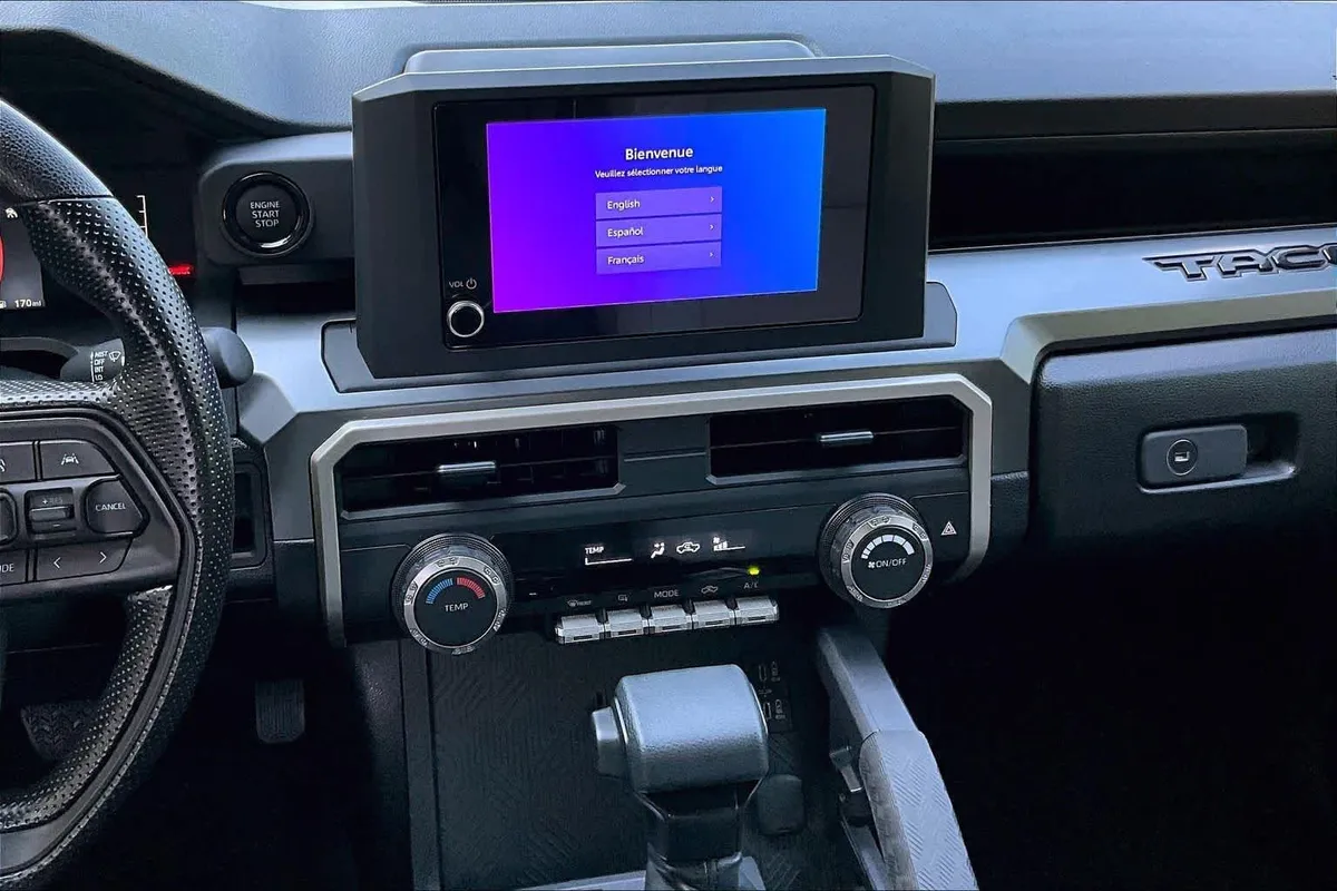 2026 Toyota Tacoma SR5 thumbnail 6