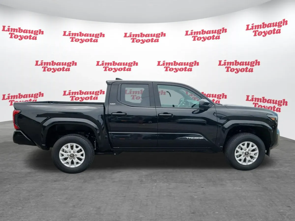 2026 Toyota Tacoma SR5 thumbnail 20