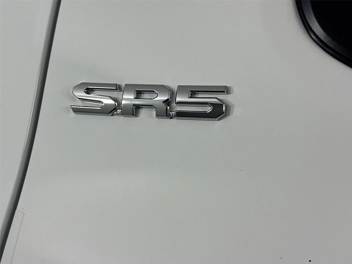 2026 Toyota Tacoma SR5 thumbnail 14