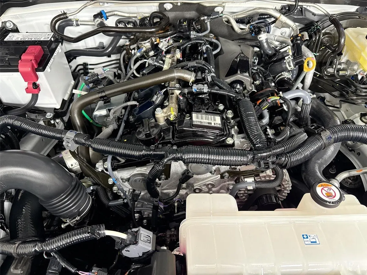2026 Toyota Tacoma SR5 thumbnail 39