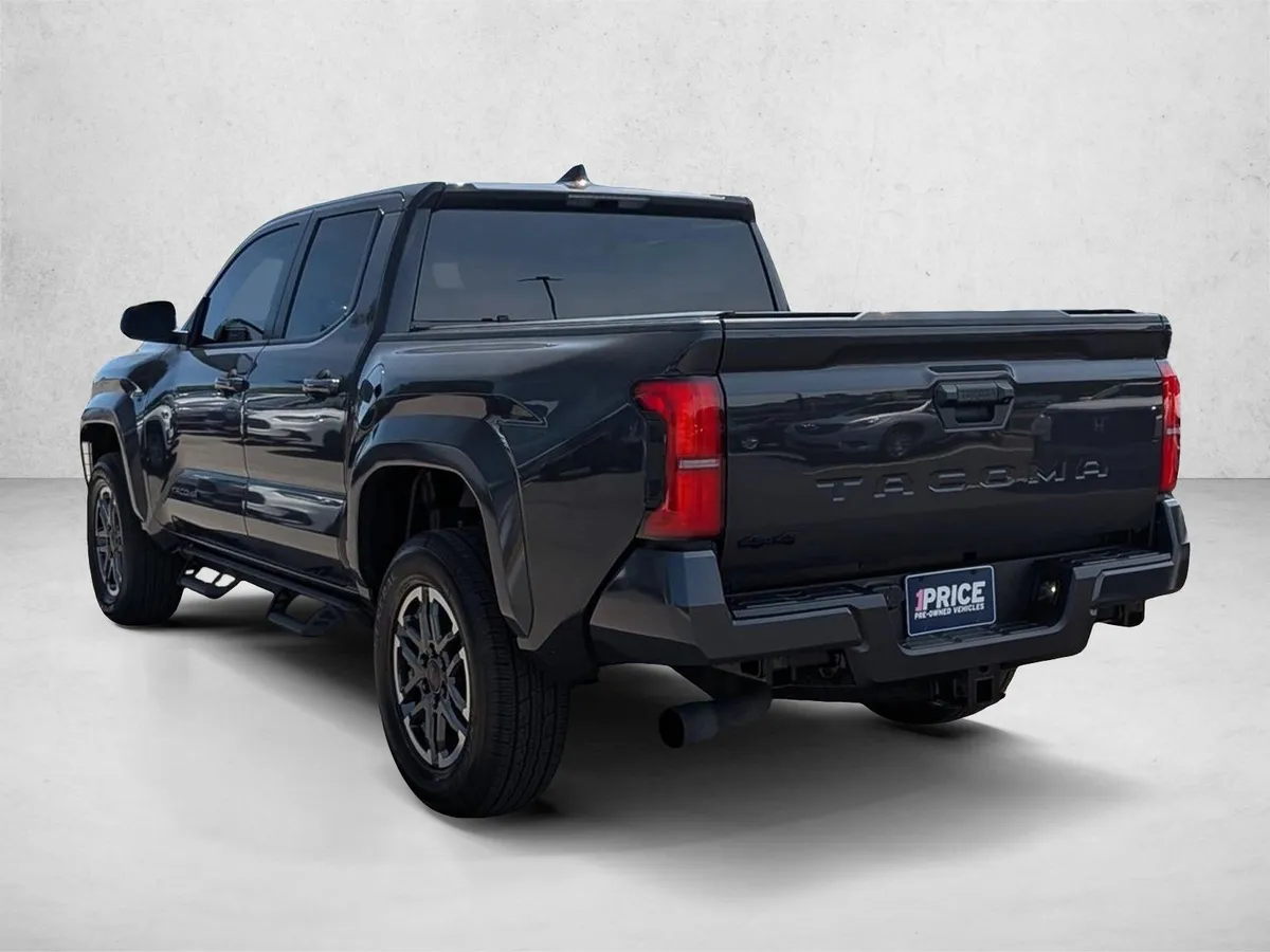 2026 Toyota Tacoma TRD Sport thumbnail 8