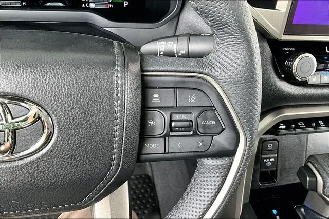 2026 Toyota Tundra Hybrid Limited thumbnail 11