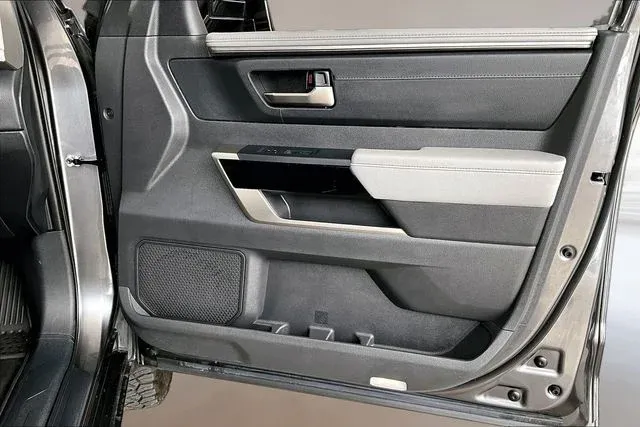 2026 Toyota Tundra Hybrid Limited thumbnail 26
