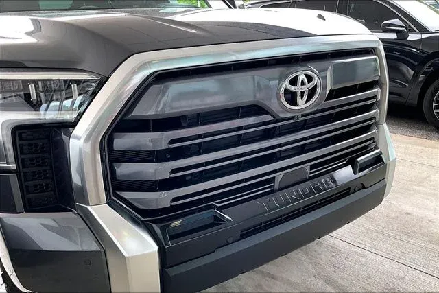 2026 Toyota Tundra Hybrid Limited thumbnail 28