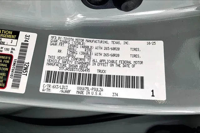 2026 Toyota Tundra Limited thumbnail 16