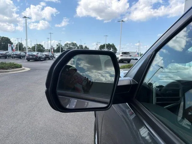 2026 Toyota Tundra SR5 thumbnail 16