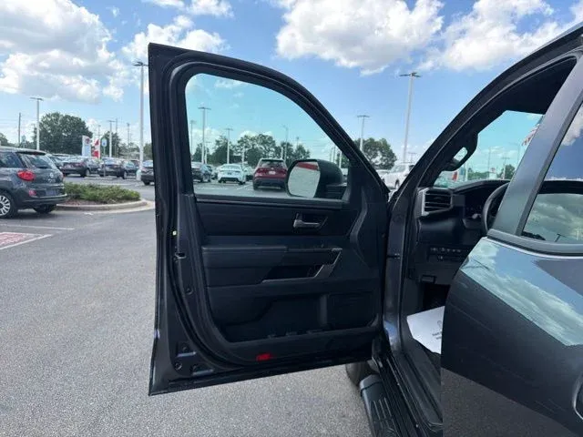 2026 Toyota Tundra SR5 thumbnail 17