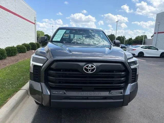 2026 Toyota Tundra SR5 thumbnail 2