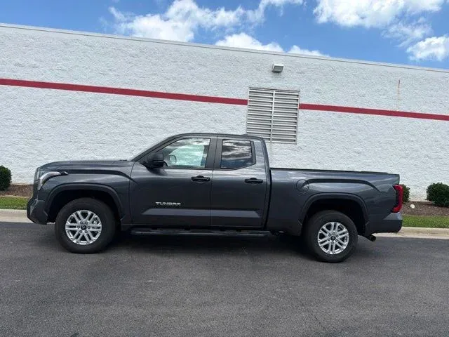 2026 Toyota Tundra SR5 thumbnail 4