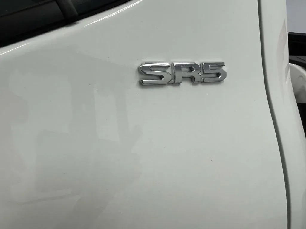 2026 Toyota Tundra SR5 thumbnail 10
