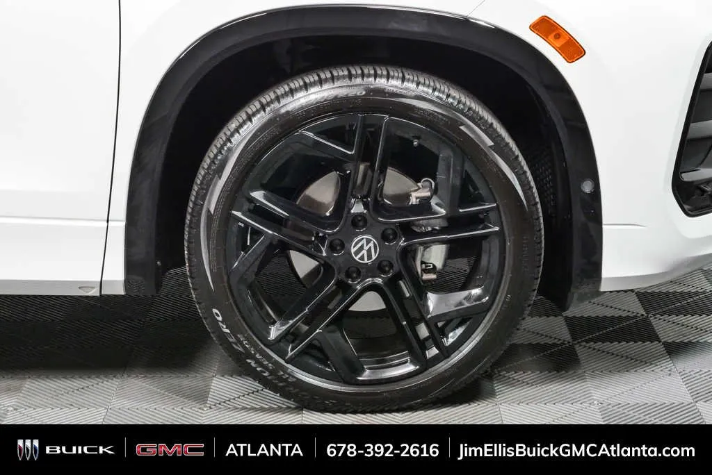2026 Volkswagen Tiguan SE R-Line Black thumbnail 37