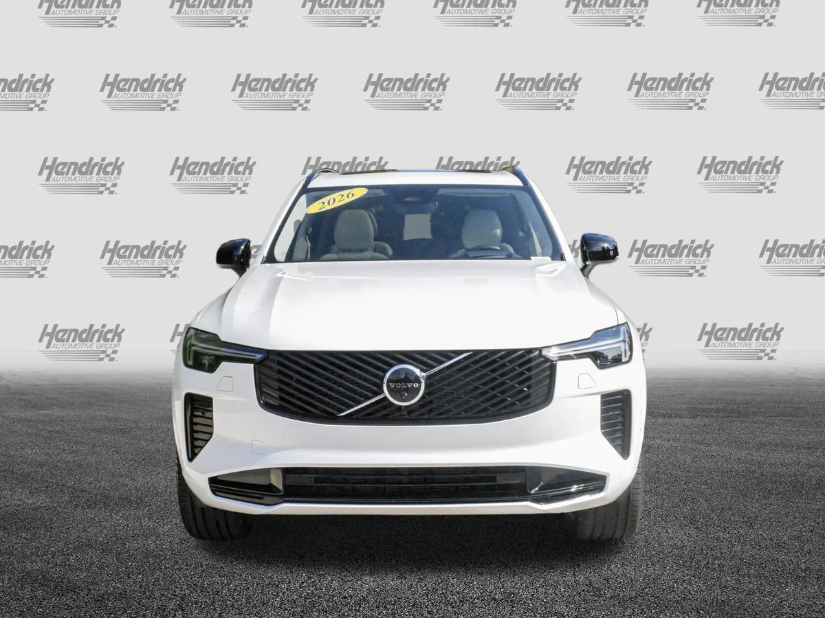 2026 Volvo XC90 Ultra Dark Theme thumbnail 2