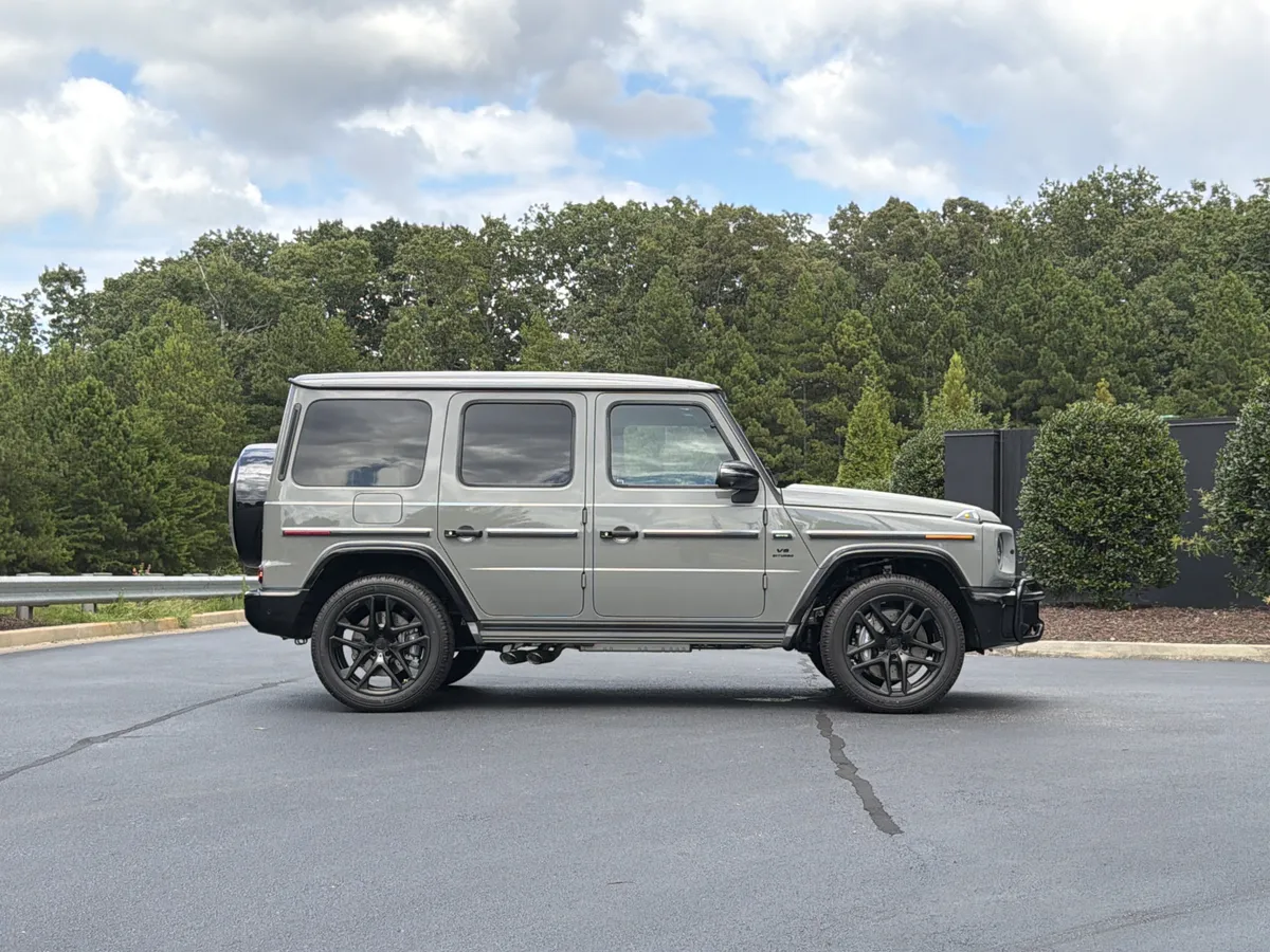 2027 Mercedes-Benz G-Class AMG® G 63 thumbnail 4