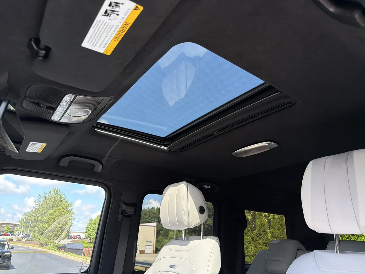 2027 Mercedes-Benz G-Class AMG® G 63 thumbnail 7